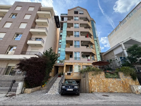 Izdavanje: Jednosoban stan 40 m² – Budva — fotografija 16