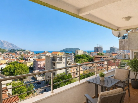 Izdavanje: Trosoban stan 150 m² – Lazi, Budva — fotografija 19