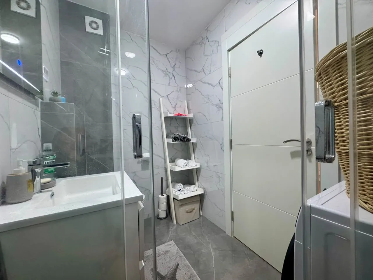 Izdavanje: Jednosoban stan 45 m² – Podmaine, Budva — fotografija 12