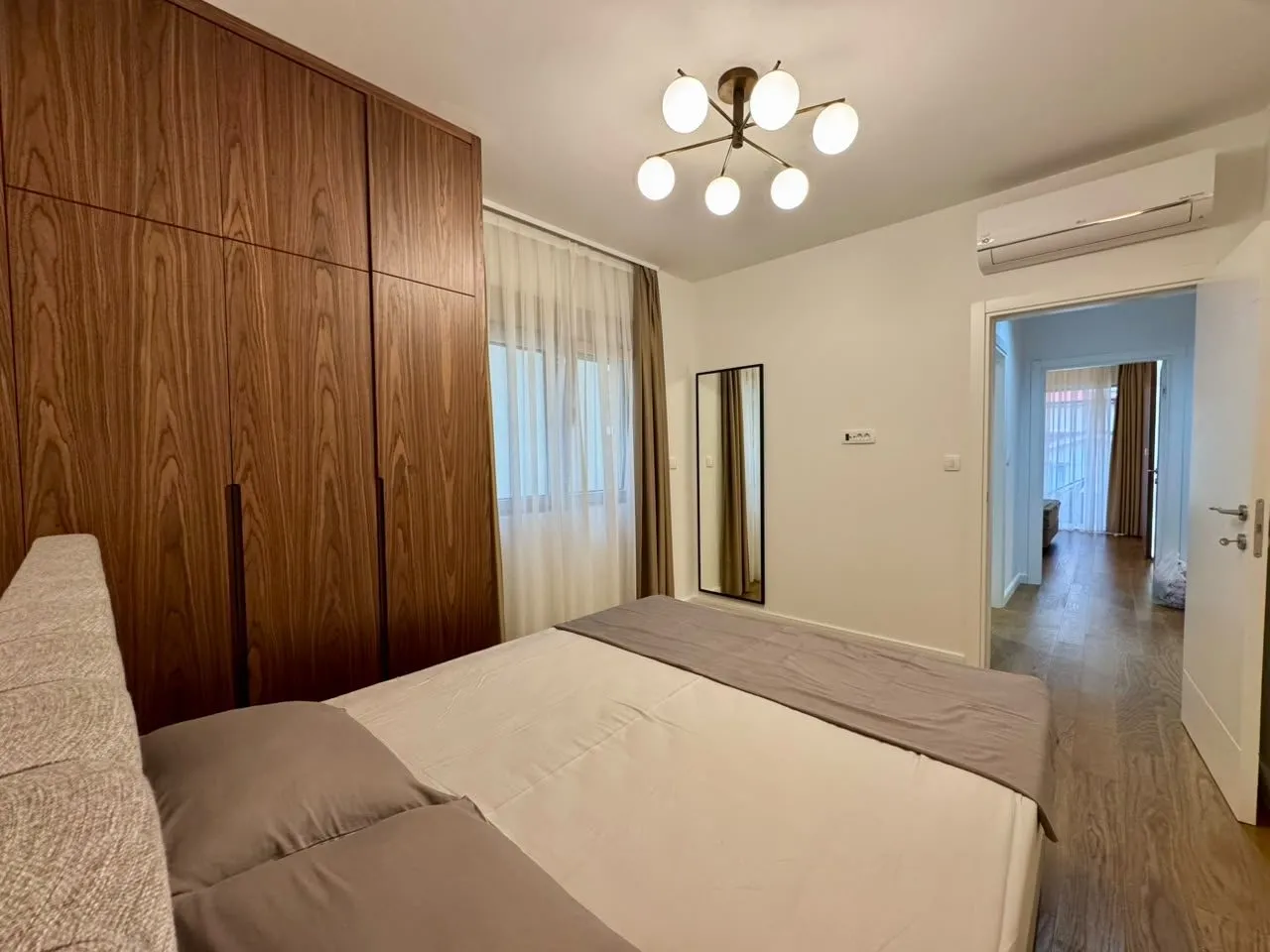 Dvosoban-stan-u-centru-Budve-3 Izdavanje: Dvosoban stan 67 m² – Budva — fotografija 4