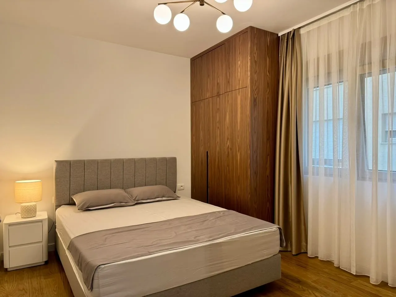 Dvosoban-stan-u-centru-Budve-11 Izdavanje: Dvosoban stan 67 m² – Budva — fotografija 12
