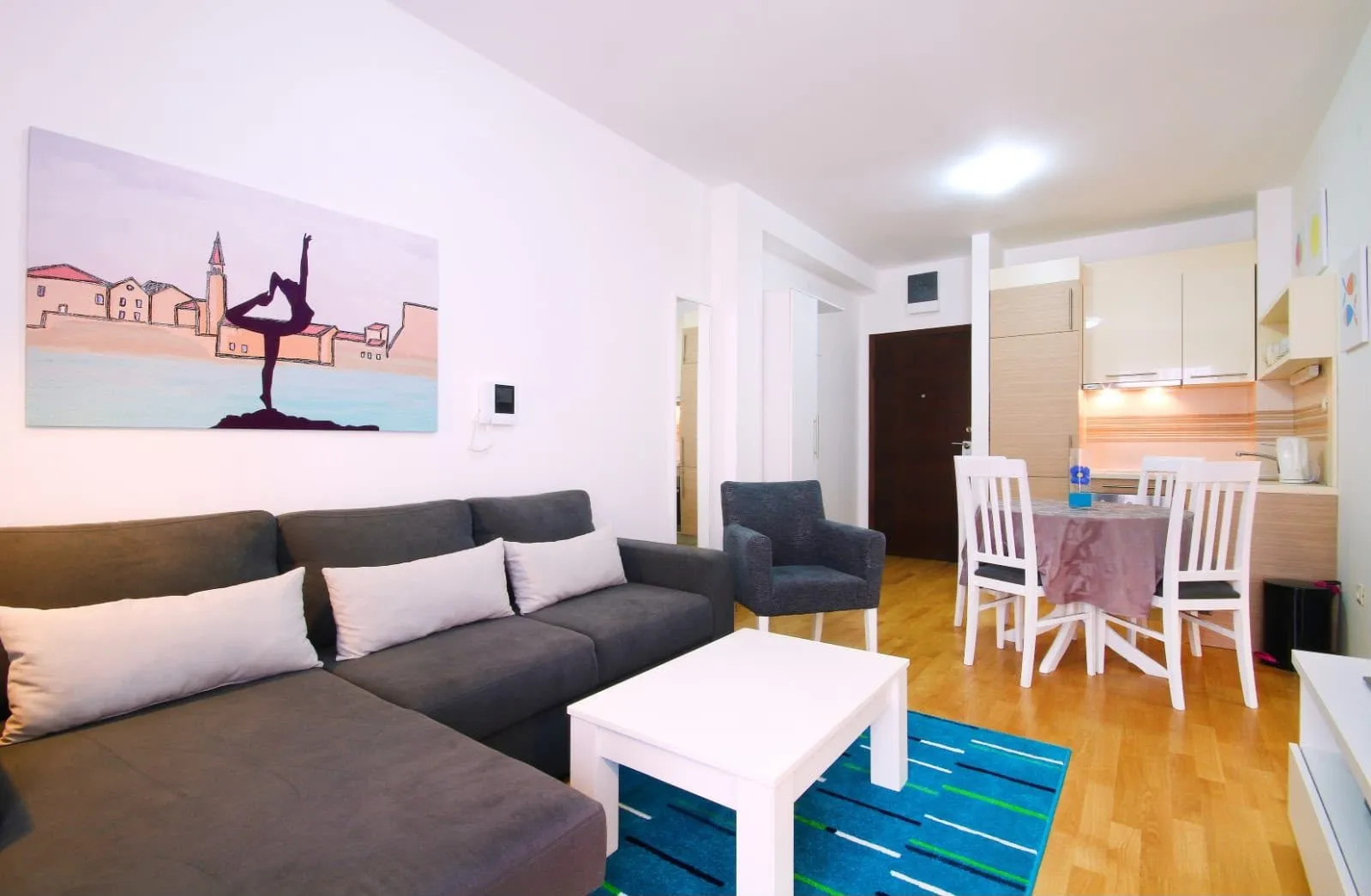 Izdavanje: Dvosoban stan 50 m² – Gospoština, Budva — fotografija 8