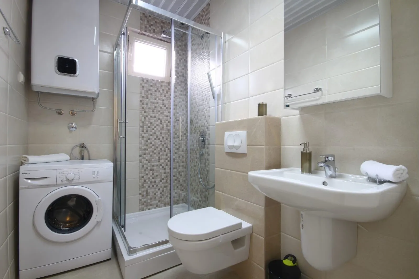Moderan-dvosoban-stan-za-izdavanje-u-Budvi-7 Izdavanje: Dvosoban stan 75 m² – Gospoština, Budva — fotografija 8