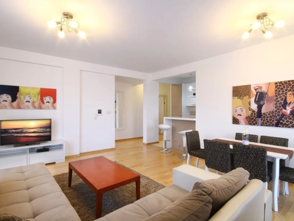 Izdavanje: Dvosoban stan 75 m² – Gospoština, Budva — fotografija 15