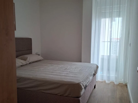 Izdavanje: Jednosoban stan 43 m² – Lazi, Budva — fotografija 3