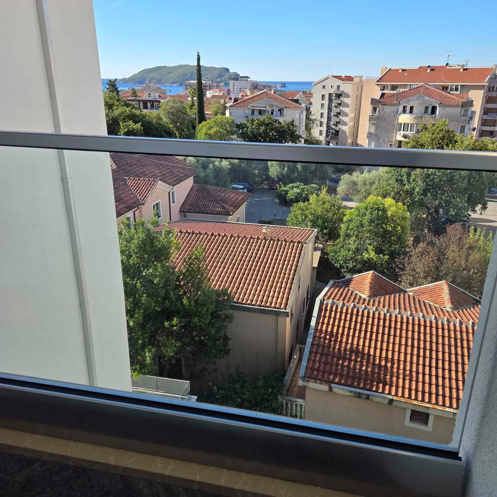 Jednosoban-stan-u-Pietra-Rezidenciji-Lazi-Budva-3 Izdavanje: Jednosoban stan 43 m² – Lazi, Budva — fotografija 4