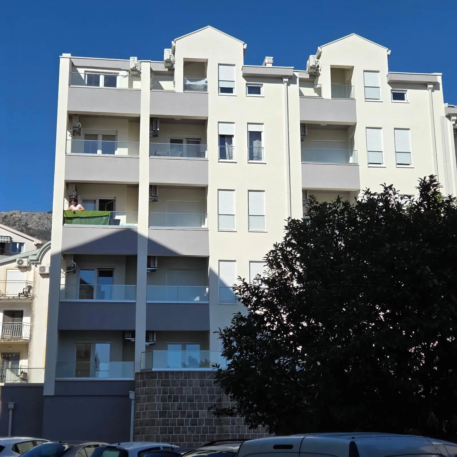 Jednosoban-stan-u-Pietra-Rezidenciji-Lazi-Budva-4 Izdavanje: Jednosoban stan 43 m² – Lazi, Budva — fotografija 5