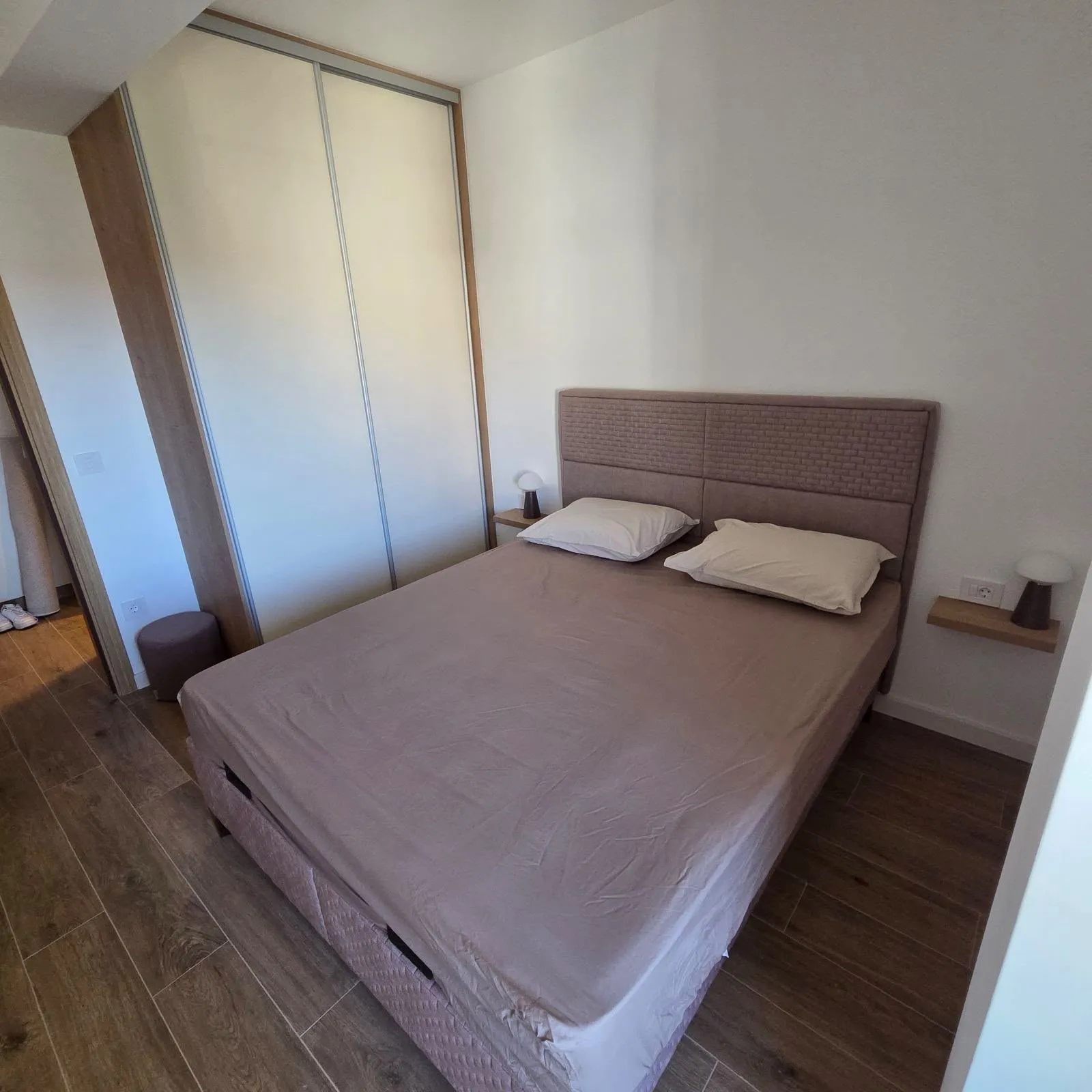 Jednosoban-stan-u-Pietra-Rezidenciji-Lazi-Budva-6 Izdavanje: Jednosoban stan 43 m² – Lazi, Budva — fotografija 7