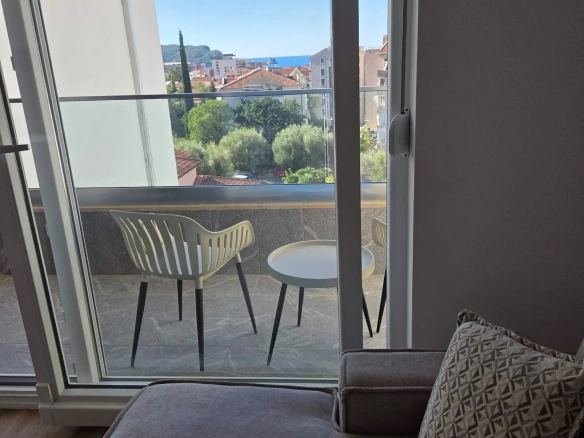 Izdavanje: Jednosoban stan 43 m² – Lazi, Budva — fotografija 10