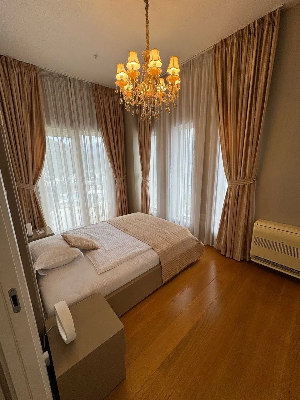 Trosoban-stan-sa-pogledom-na-more-Tre-Canne-Budva-8 Izdavanje: Trosoban stan 194 m² – Budva — fotografija 9