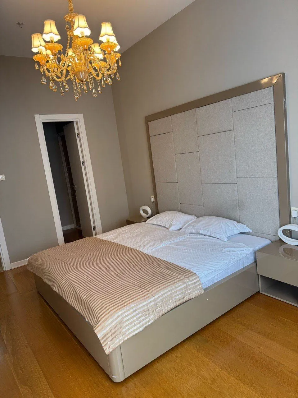 Trosoban-stan-sa-pogledom-na-more-Tre-Canne-Budva-9 Izdavanje: Trosoban stan 194 m² – Budva — fotografija 10