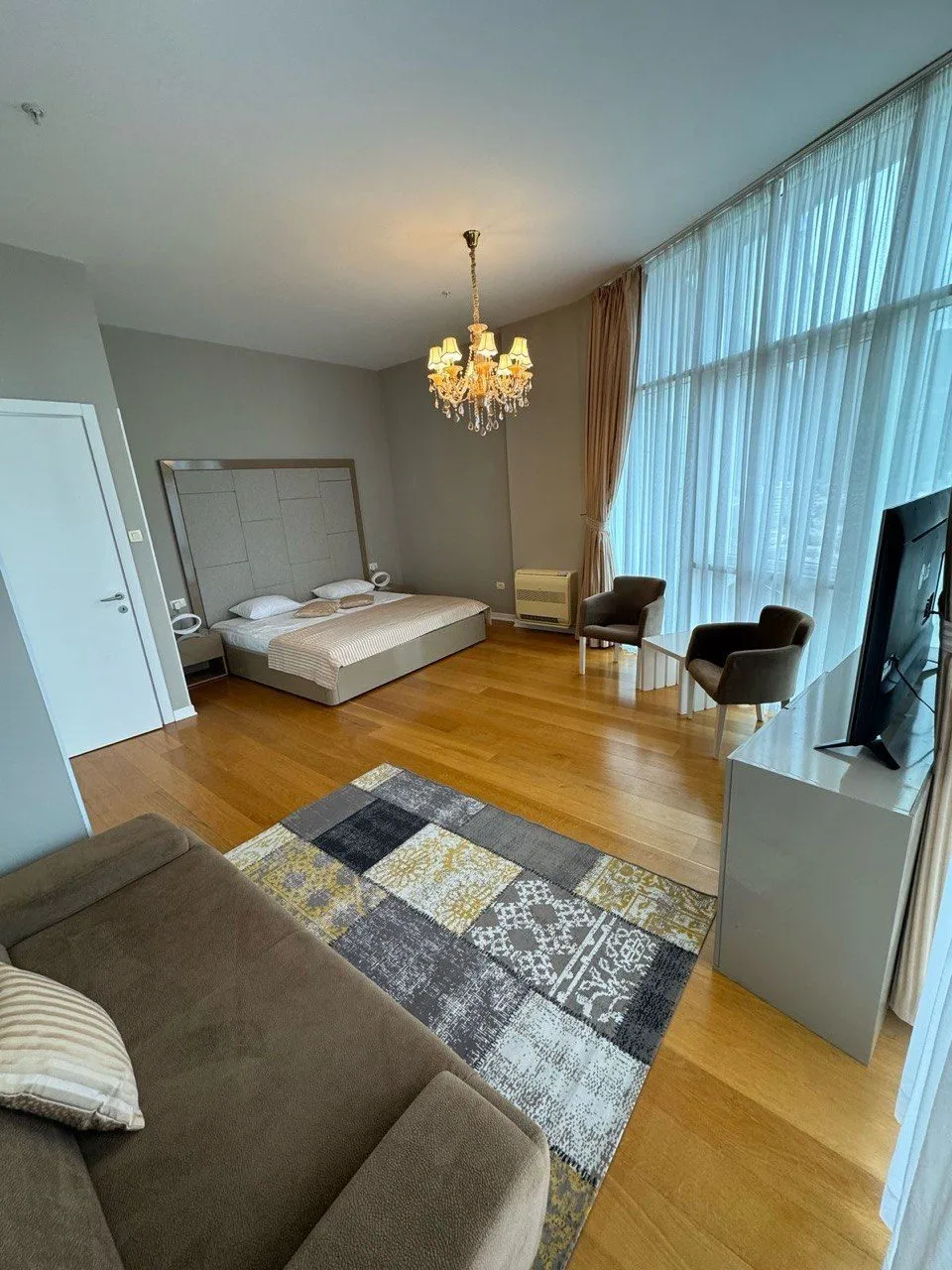 Trosoban-stan-sa-pogledom-na-more-Tre-Canne-Budva-10 Izdavanje: Trosoban stan 194 m² – Budva — fotografija 11