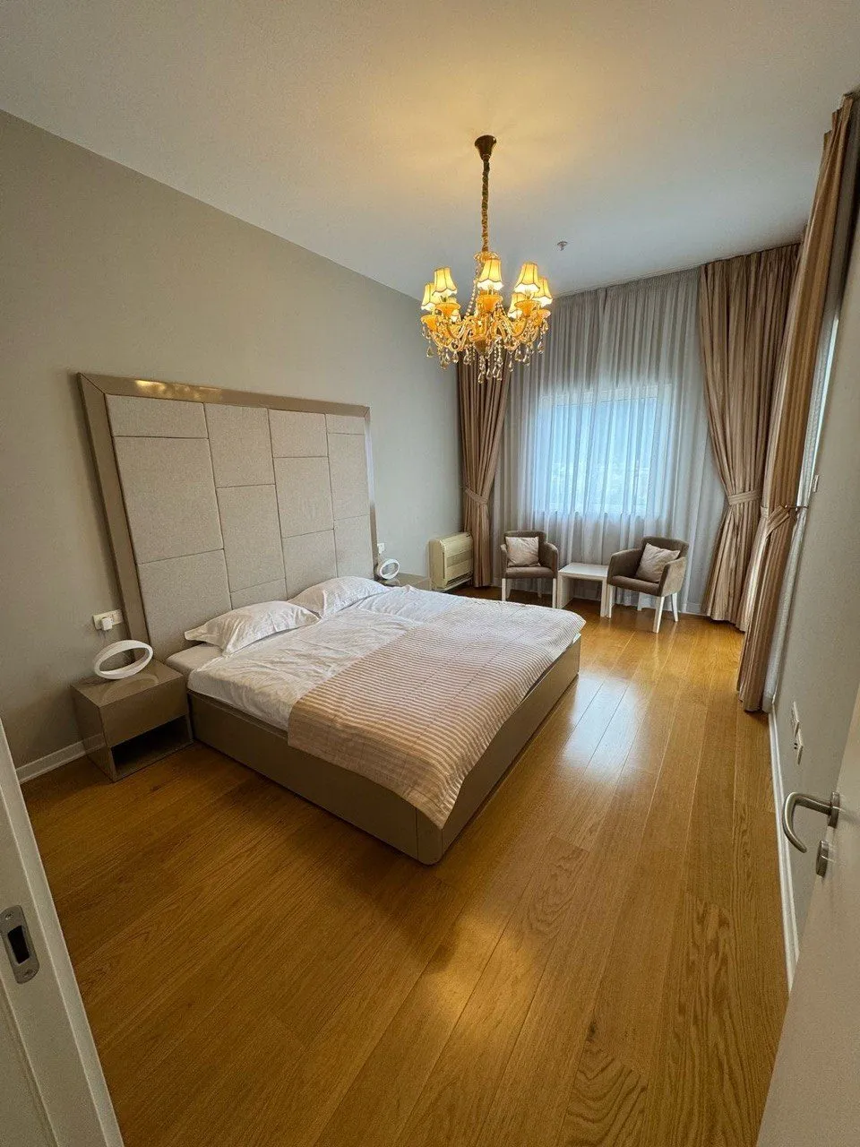 Trosoban-stan-sa-pogledom-na-more-Tre-Canne-Budva-12 Izdavanje: Trosoban stan 194 m² – Budva — fotografija 13