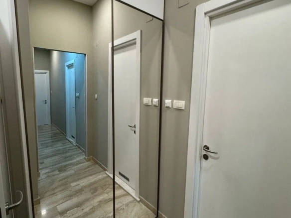Izdavanje: Trosoban stan 194 m² – Budva — fotografija 15