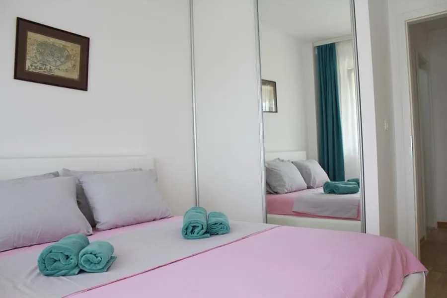 Trosoban-stan-120-m²-za-izdavanje-Budva-1 Izdavanje: Trosoban stan 120 m² – Budva — fotografija 2
