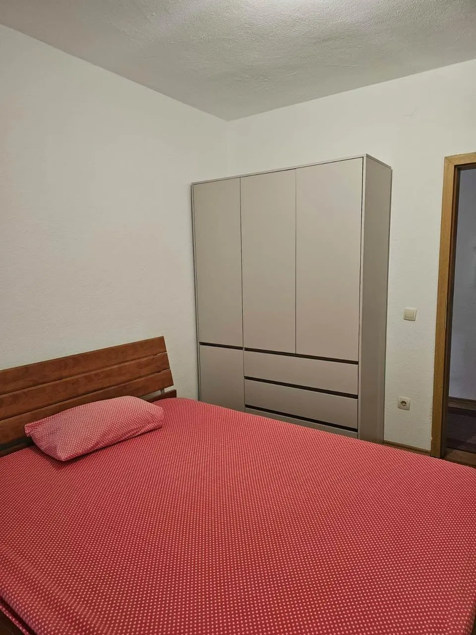Jednosoban-namjesten-stan-u-Podmainama-Budva-7 Izdavanje: Jednosoban stan – Podmaine, Budva — fotografija 8