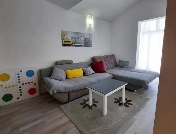 Dvosoban stan za izdavanje u Rozinu