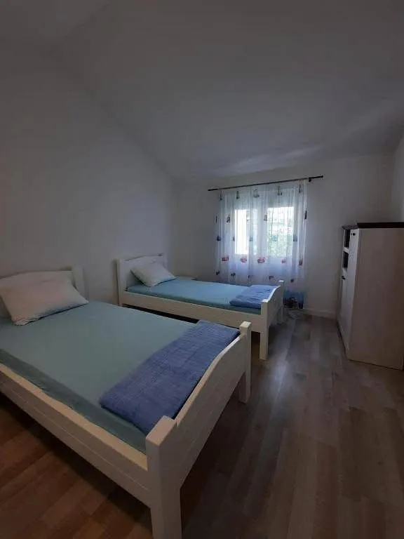 Dvosoban-stan-za-izdavanje-u-Rozinu-Budva-3 Izdavanje: Dvosoban stan – Rozino, Budva — fotografija 4