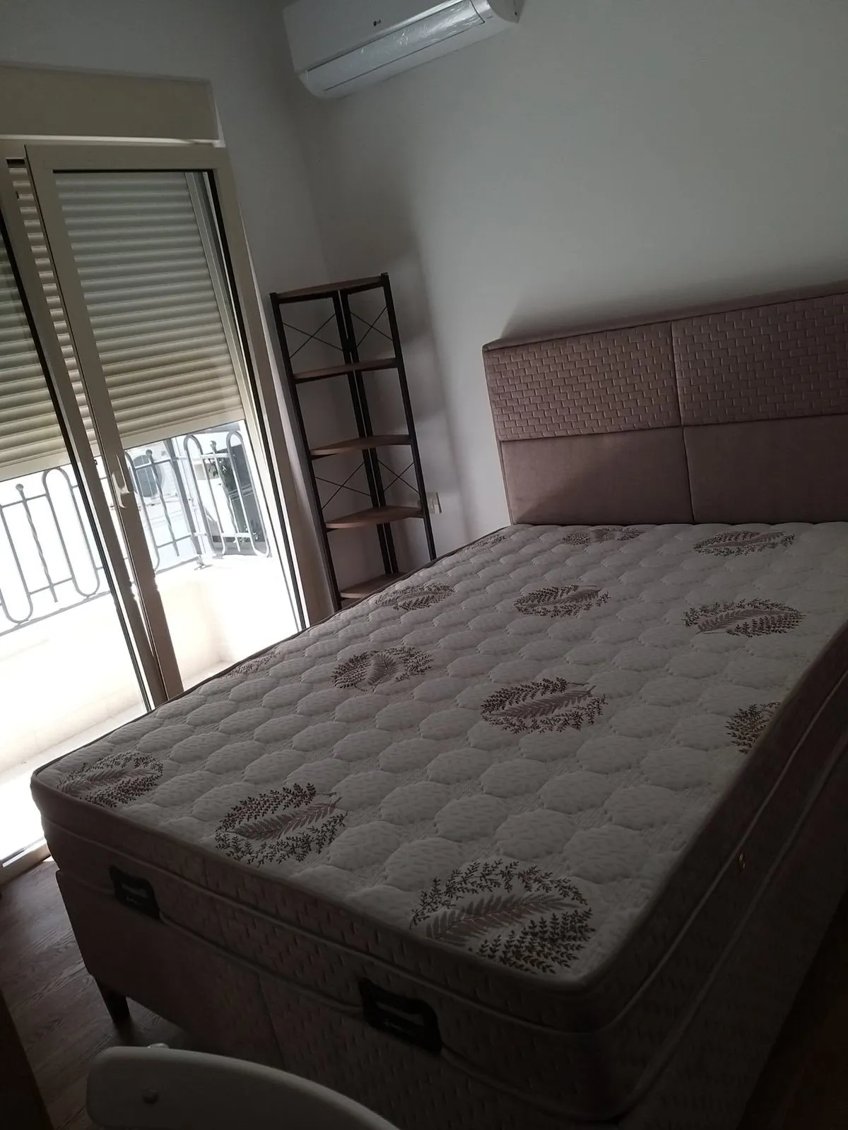 Izdavanje: Jednosoban stan 42 m² – Budva — fotografija 2