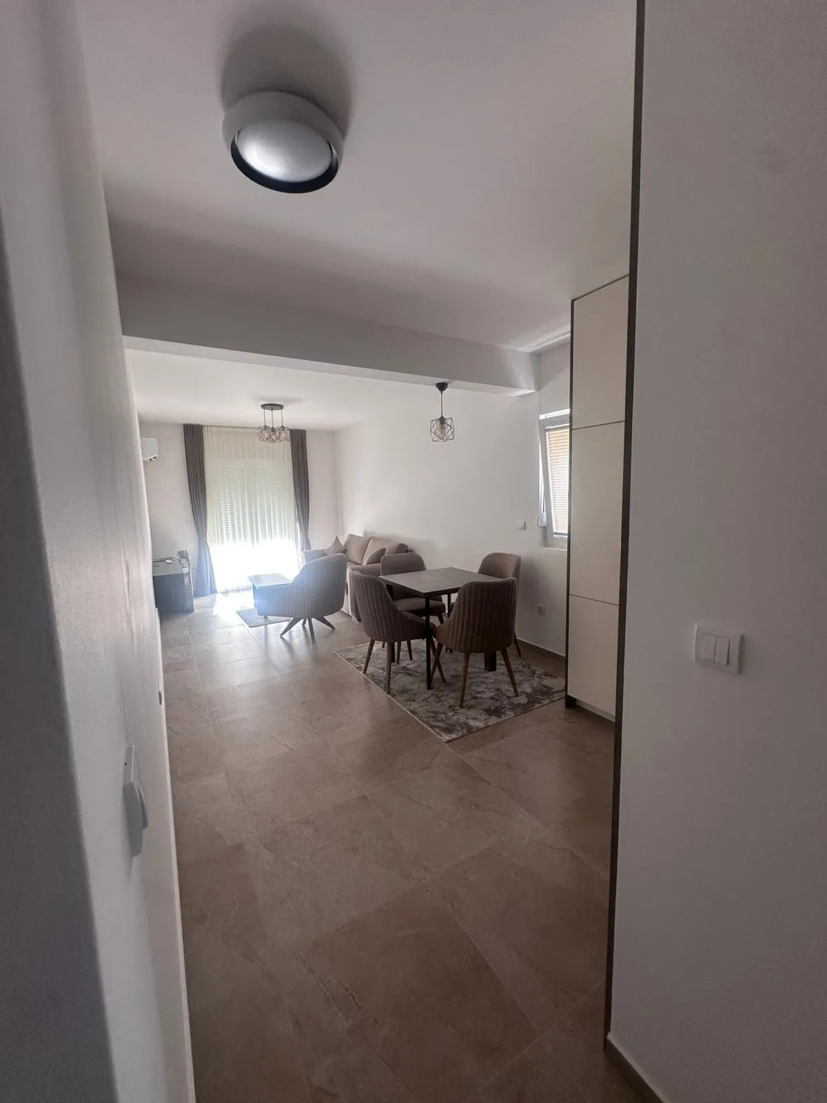 Izdavanje: Jednosoban stan 47 m² – Lazi, Budva — fotografija 3