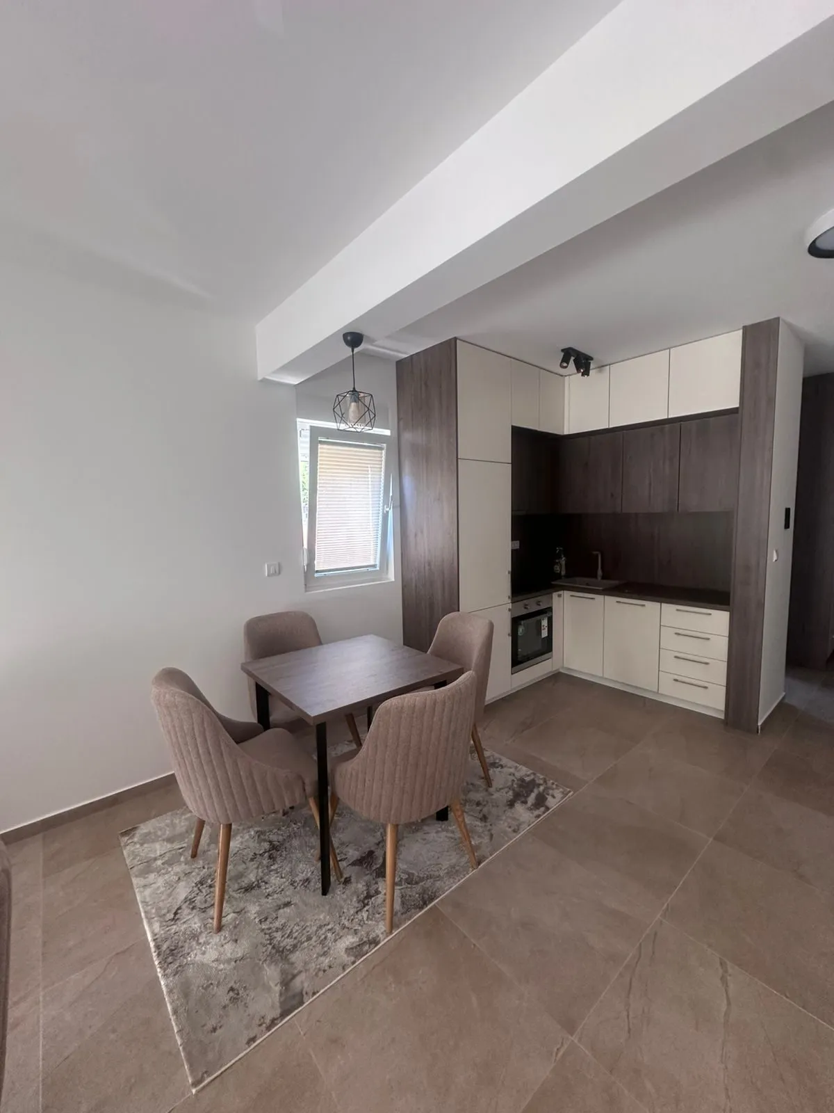 Izdavanje: Jednosoban stan 47 m² – Lazi, Budva — fotografija 4