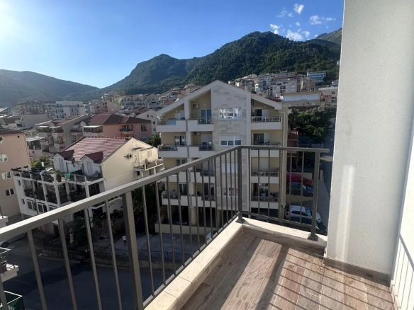 Izdavanje: Jednosoban stan 47 m² – Lazi, Budva — fotografija 11