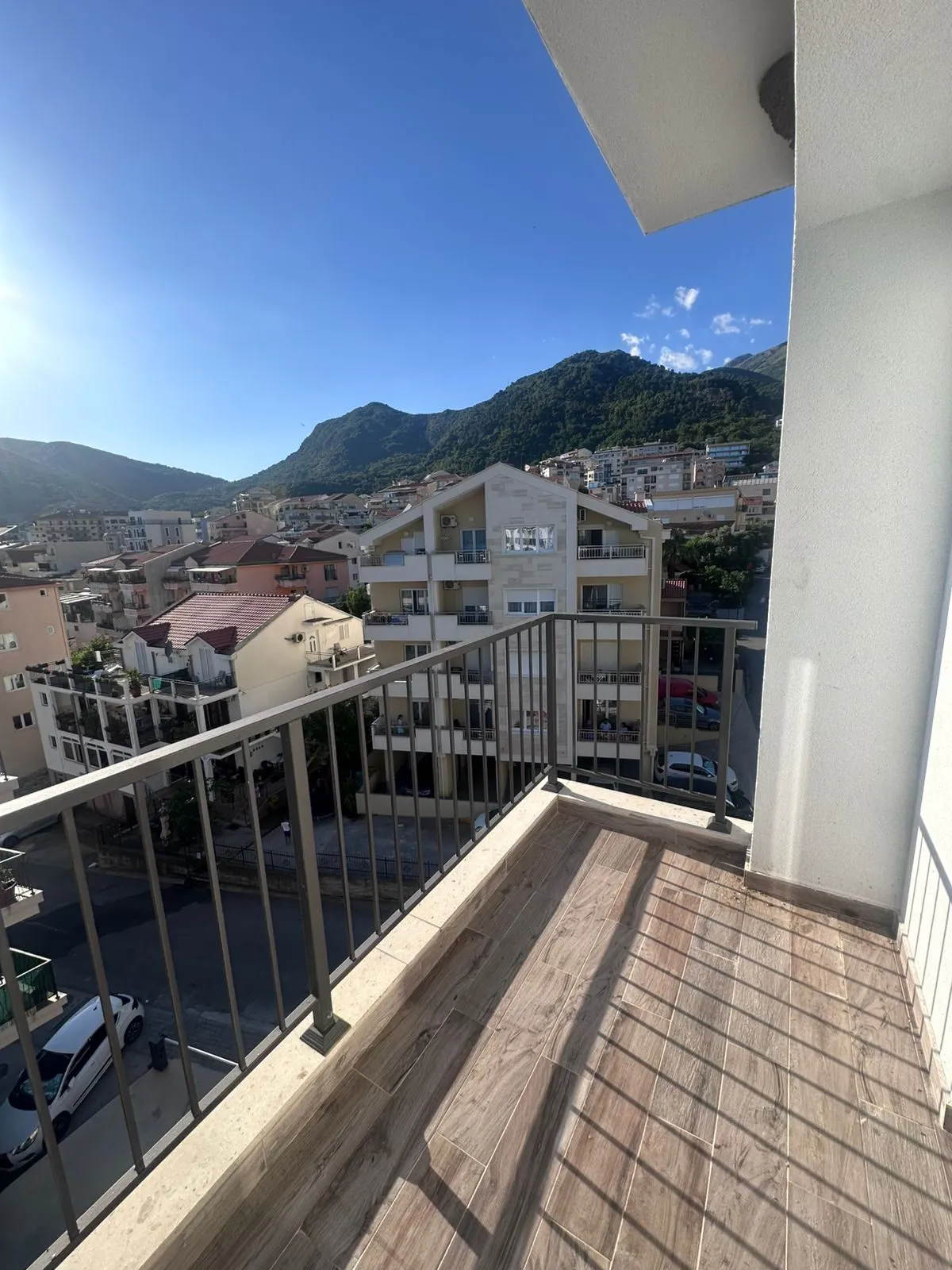 Izdavanje: Jednosoban stan 47 m² – Lazi, Budva — fotografija 11
