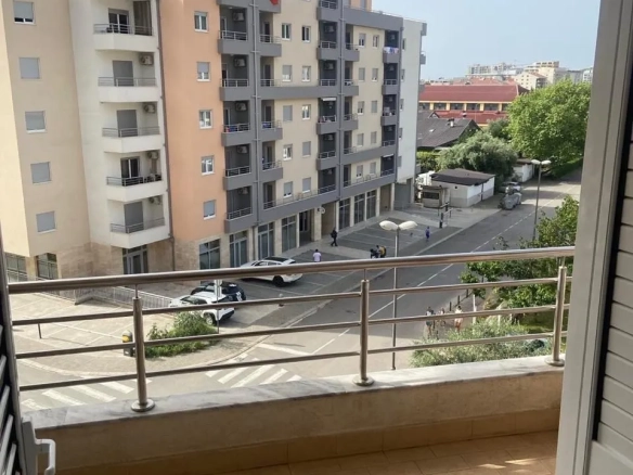 Izdavanje: Jednosoban stan 57 m² – Rozino, Budva — fotografija 13