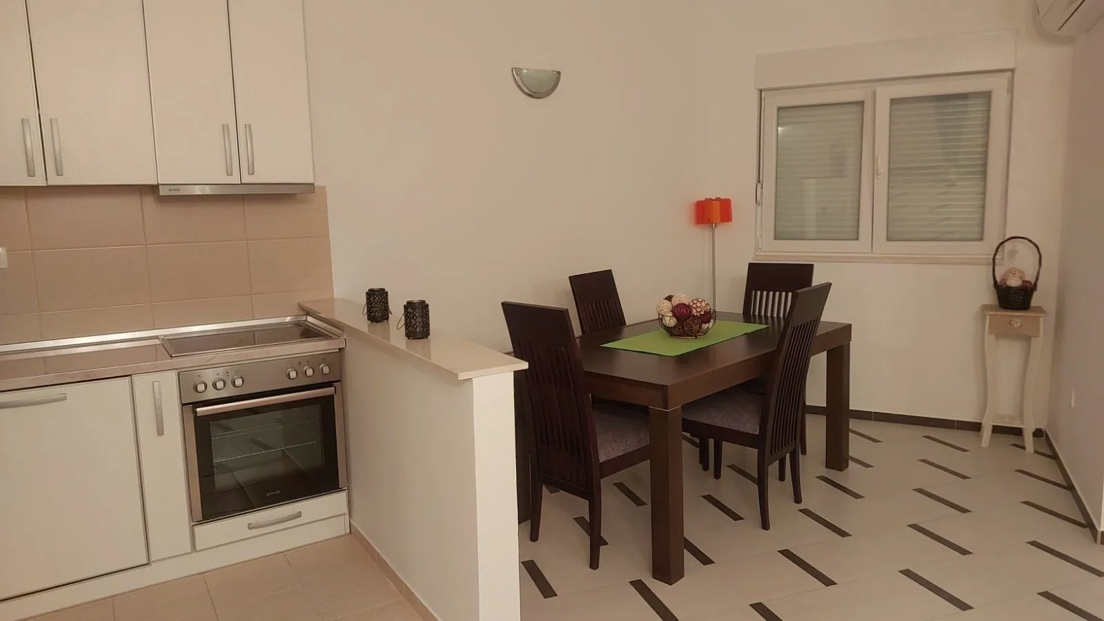 Izdavanje: Jednosoban stan 56 m² – Prijevor, Budva — fotografija 3