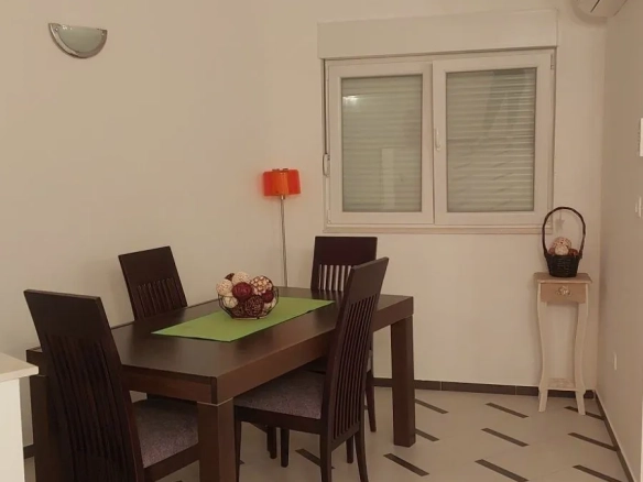 Izdavanje: Jednosoban stan 56 m² – Prijevor, Budva — fotografija 10