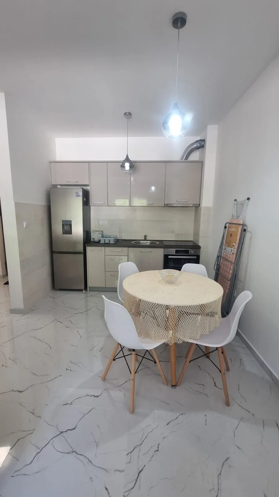 Izdavanje: Jednosoban stan 42 m² – Lazi, Budva — fotografija 5