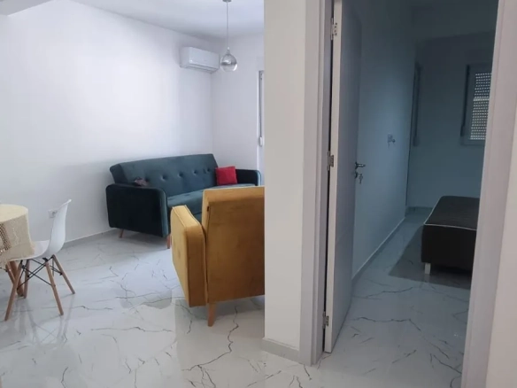 Izdavanje: Jednosoban stan 42 m² – Lazi, Budva — fotografija 9