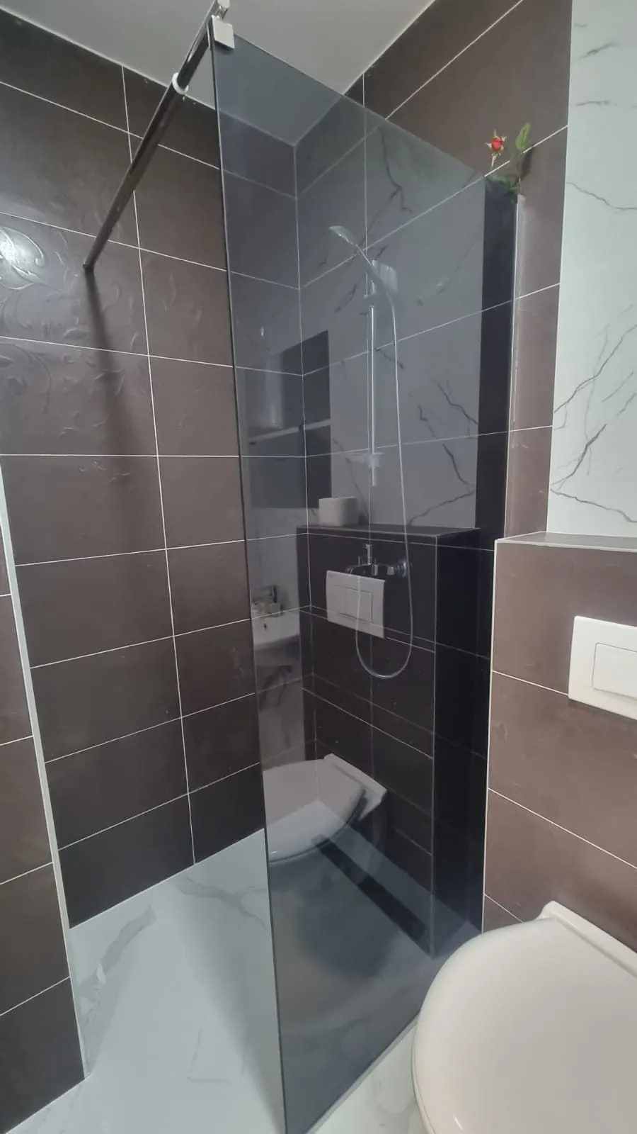 Izdavanje: Jednosoban stan 42 m² – Lazi, Budva — fotografija 10