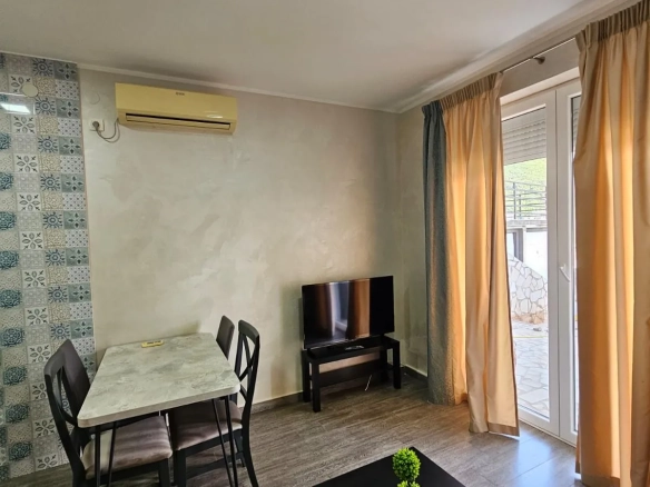 Izdavanje: Jednosoban stan 40 m² – Babin Do, Budva — fotografija 8