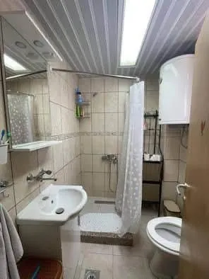 Izdavanje: Jednosoban stan 60 m² – Budva — fotografija 4