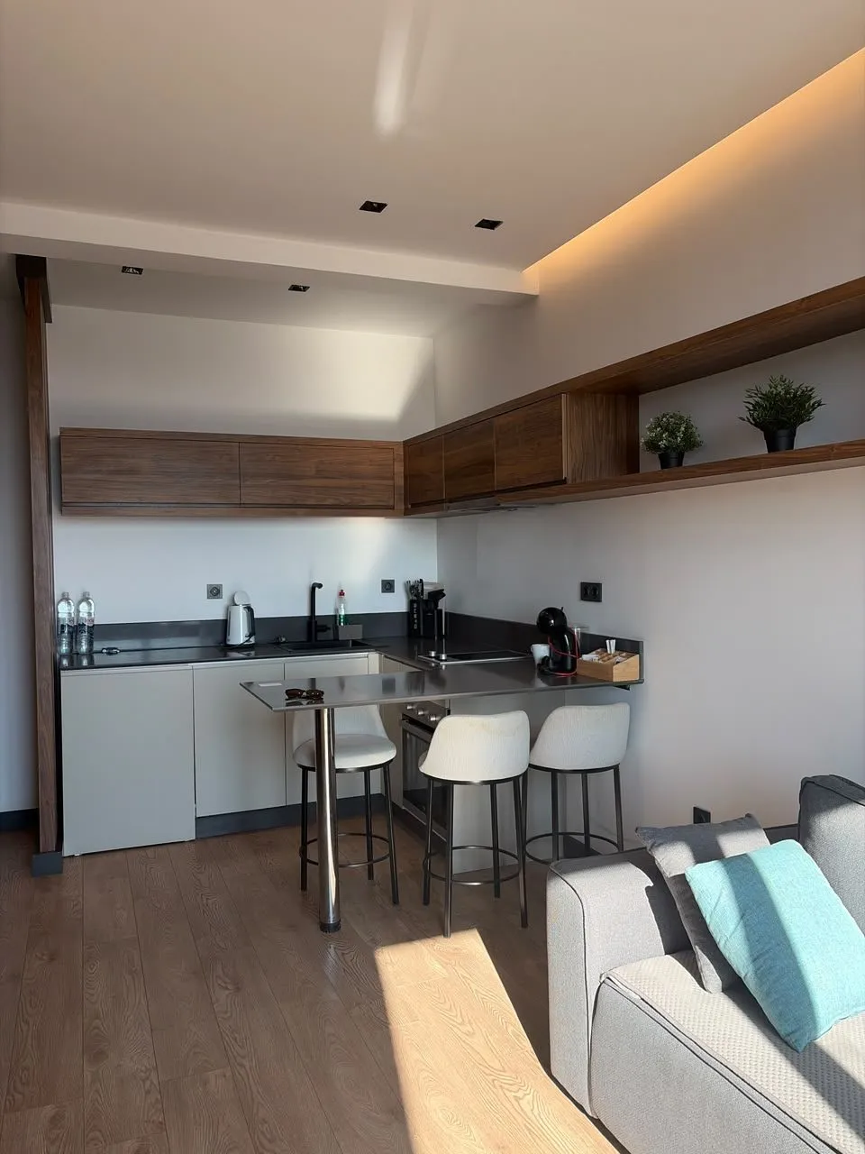 Jednosoban-stan-sa-pogledom-na-more-Kavac-Kotor-1 Jednosoban stan 27 m² – Kavač, Kotor — fotografija 2