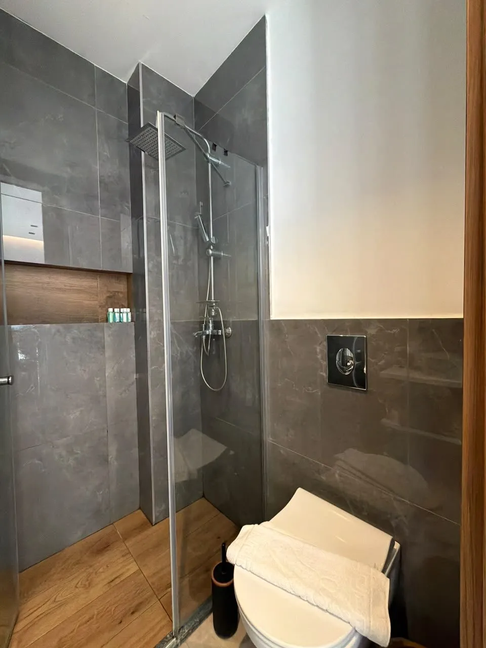 Jednosoban-stan-sa-pogledom-na-more-Kavac-Kotor-11 Jednosoban stan 27 m² – Kavač, Kotor — fotografija 12