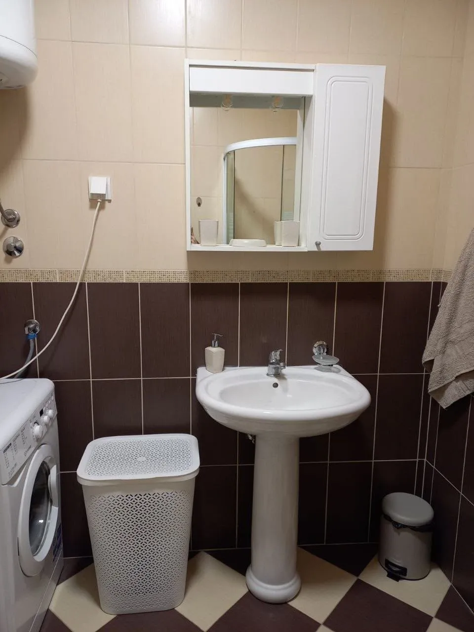 Izdavanje: Dvosoban stan 86 m² – Bečići, Budva — fotografija 3