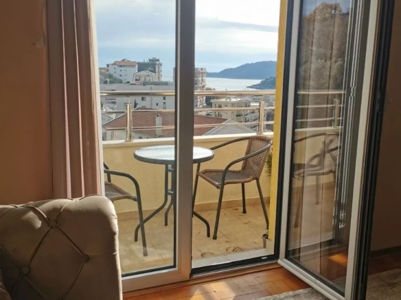 Izdavanje: Dvosoban stan 86 m² – Bečići, Budva — fotografija 10