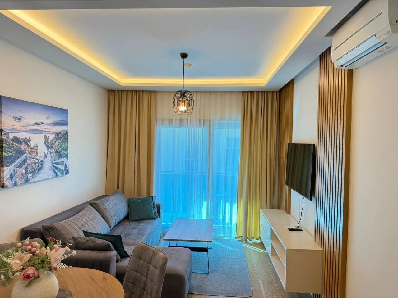 Dvosoban-stan-sa-pogledom-na-more-u-Prznu-Budva-5 Izdavanje: Dvosoban stan 69 m² – Pržno, Budva — fotografija 6