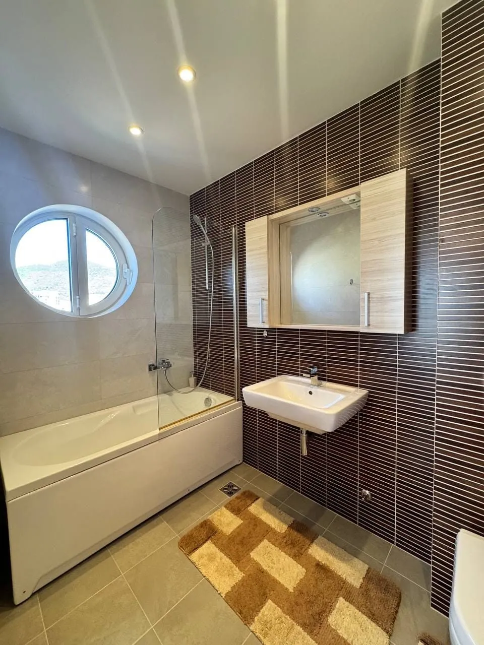 Dvosoban stan 105 m² – Velji Vinogradi, Budva — fotografija 8