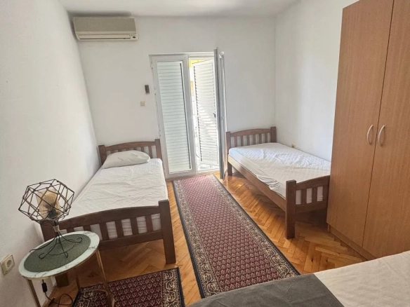 Izdavanje: Dvosoban stan 75 m² – Budva — fotografija 10