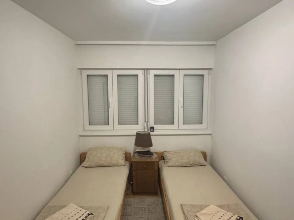 Dvosoban stan za izdavanje u Budvi — fotografija 4