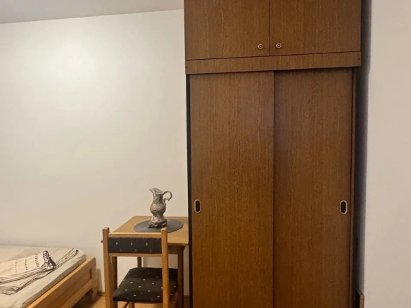 Dvosoban stan za izdavanje u Budvi — fotografija 9