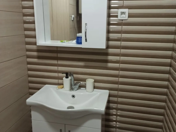 Namještena garsonjera 23 m² u Rozinu, Budva — fotografija 3