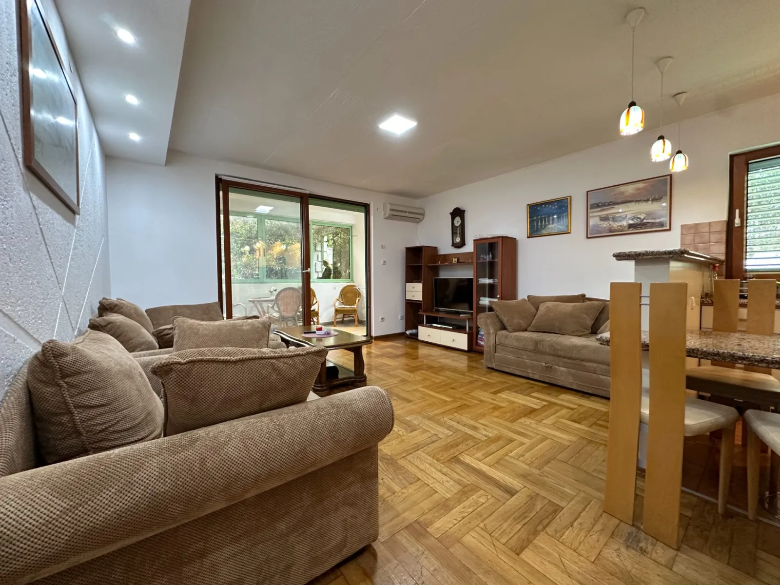Izdavanje: Dvosoban stan 64 m² – Velji Vinogradi, Budva — fotografija 14
