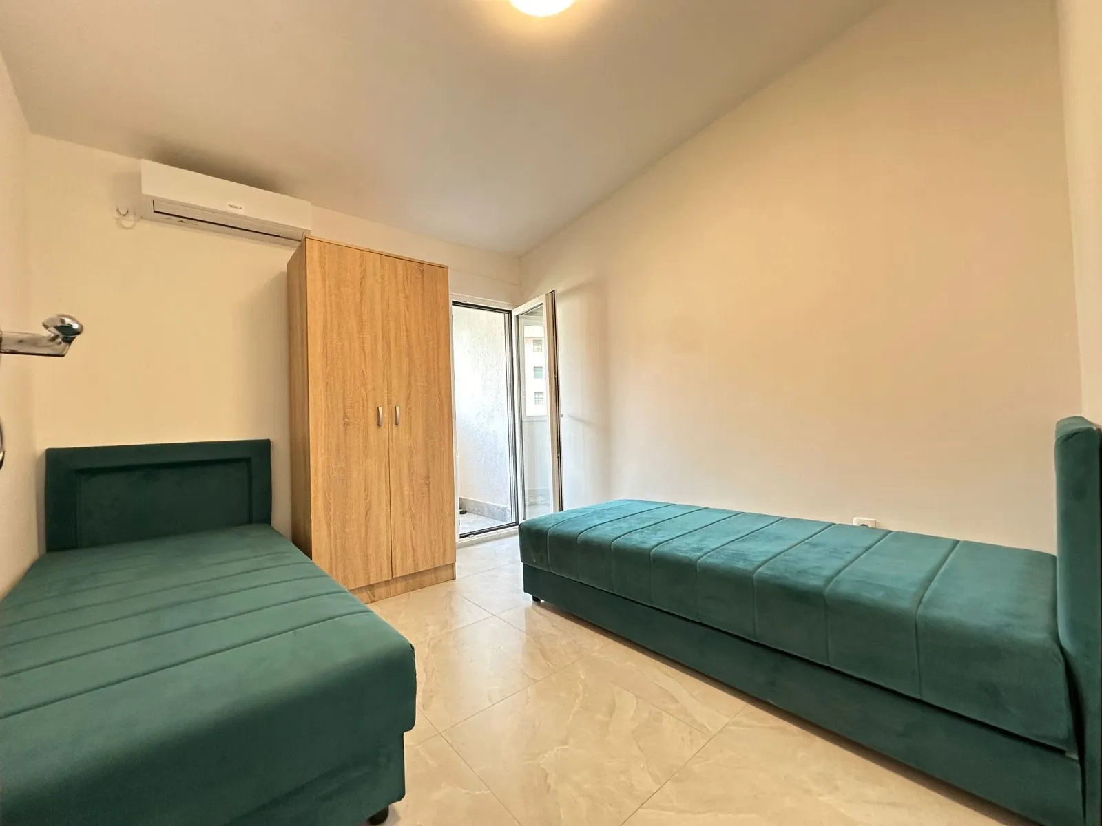 Trosoban-stan-u-Babiloniji-Budva-8 Izdavanje: Trosoban stan 83 m² – Babilonija, Budva — fotografija 9