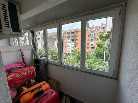 Izdavanje: Trosoban stan 83 m² – Babilonija, Budva — fotografija 11
