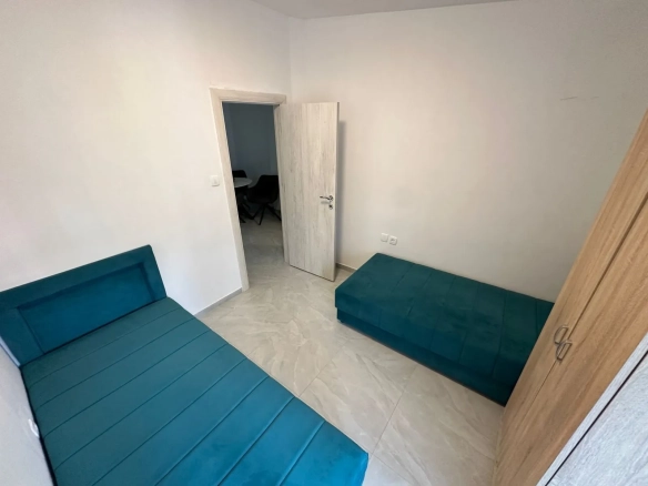 Izdavanje: Trosoban stan 83 m² – Babilonija, Budva — fotografija 12