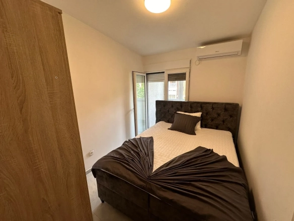 Izdavanje: Trosoban stan 83 m² – Babilonija, Budva — fotografija 13